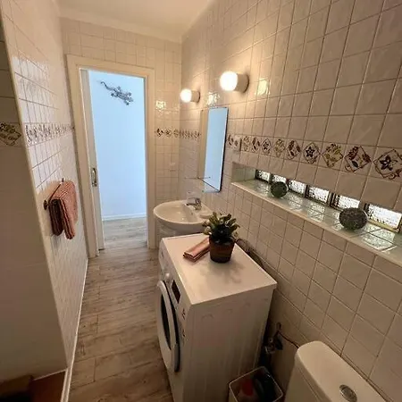 Casa Perdy, Beautiful 1 Bedroom With Communal Pool Διαμέρισμα