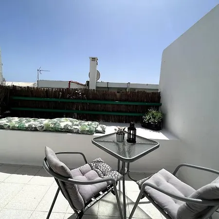 Апартаменты Casa Perdy, Beautiful 1 Bedroom With Communal Pool Тиас