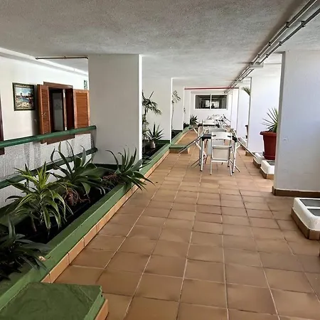 Casa Perdy, Beautiful 1 Bedroom With Communal Pool *