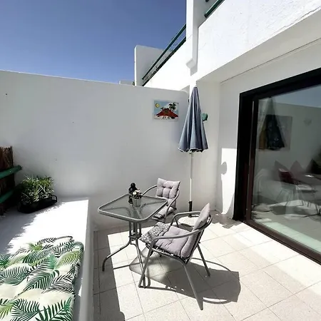 Casa Perdy, Beautiful 1 Bedroom With Communal Pool Апартаменты *