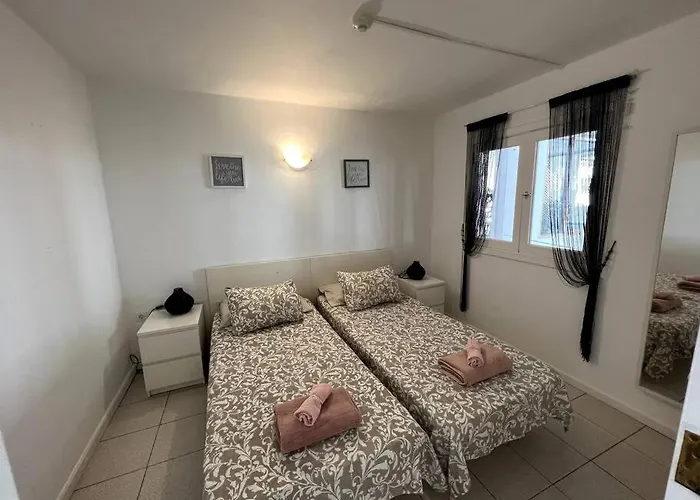 Casa Perdy, Beautiful 1 Bedroom With Communal Pool Tías