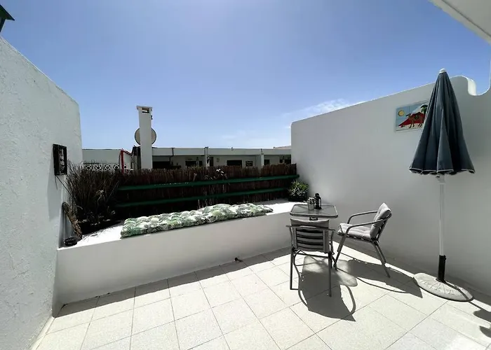 Casa Perdy, Beautiful 1 Bedroom With Communal Pool *